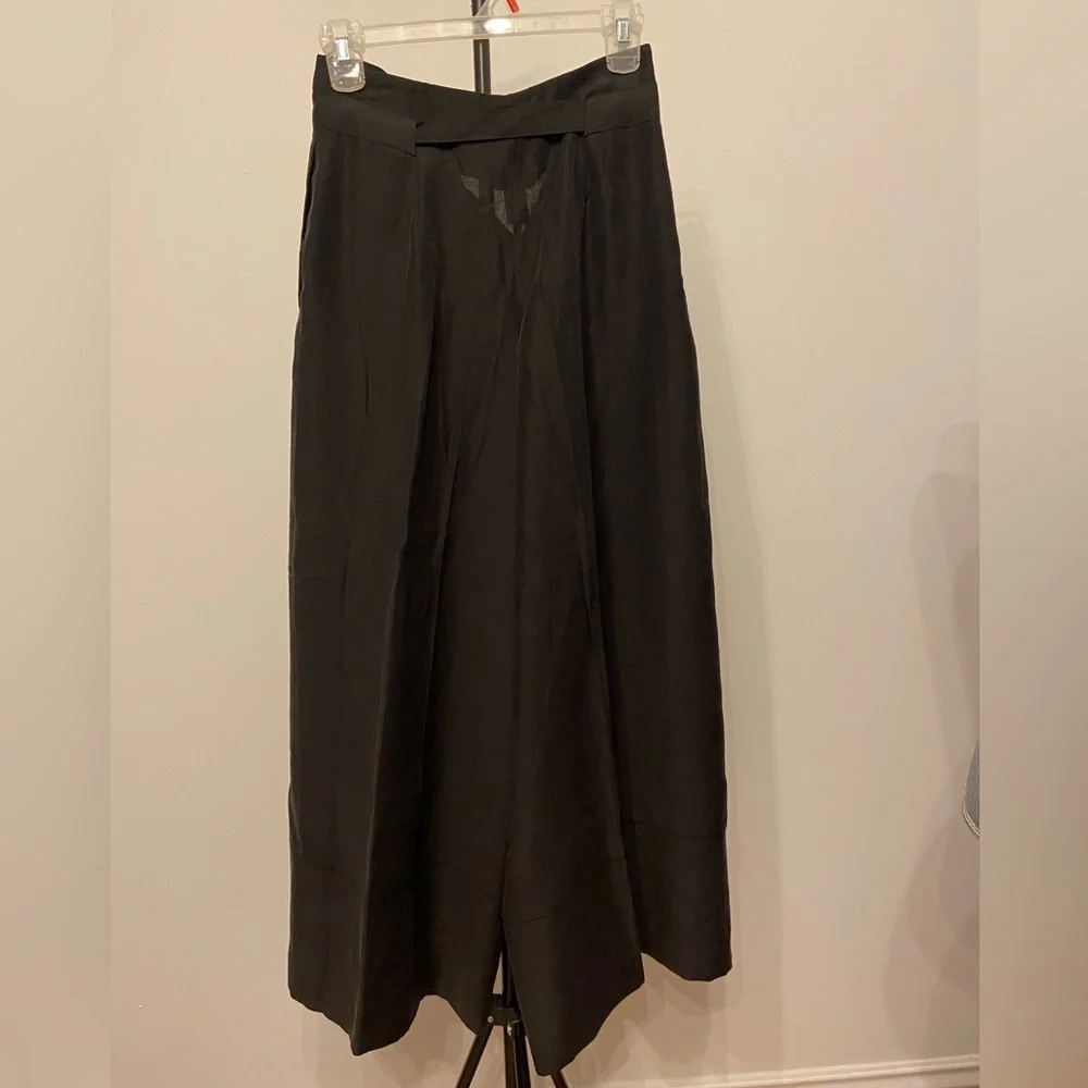 [BUNDLE 2/$15] H&M Wide Black Paper Pants - Picture 3 of 7